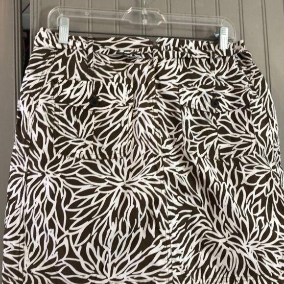Lands End Womens Brown & White Floral Printed Skort Tie Waist Size 8 - Picture 9 of 10